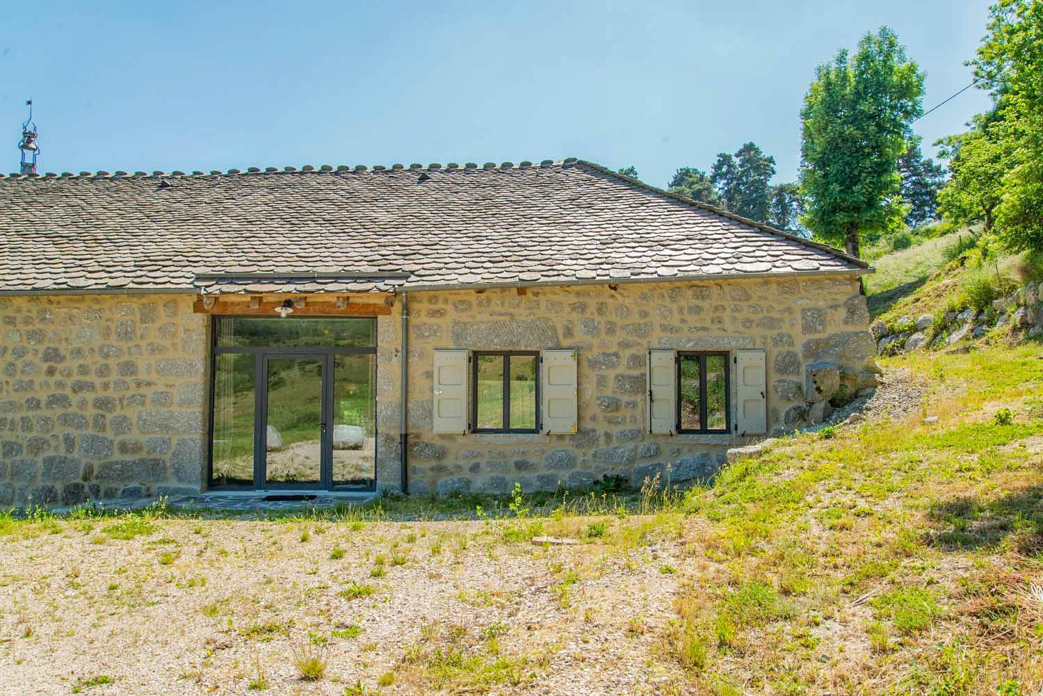 Gite De La Grange - Domaine De Coulagnettes Serverette Exteriér fotografie