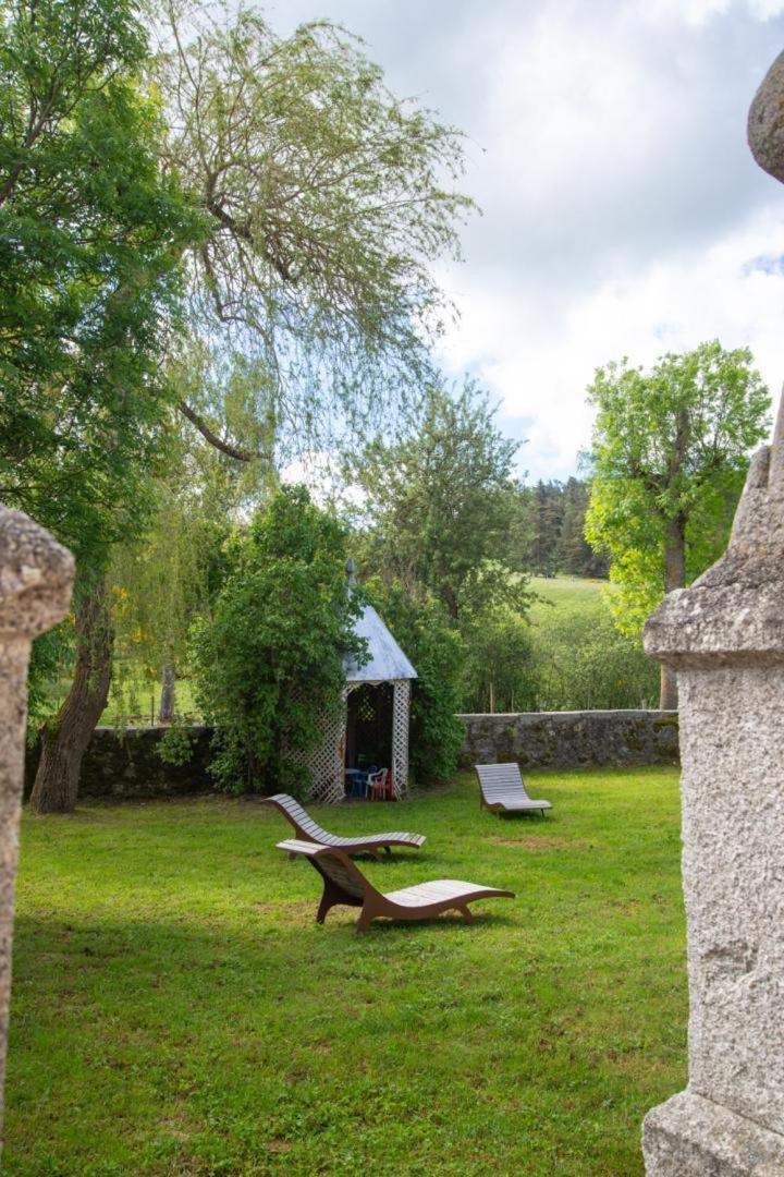 Gite De La Grange - Domaine De Coulagnettes Serverette Exteriér fotografie